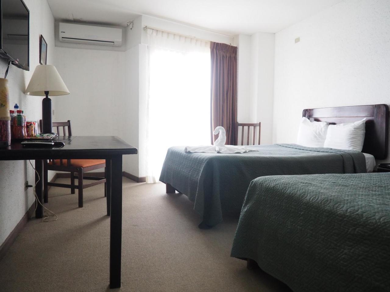 Nuevo Maragato Hotel & Hostel Сан Хосе Екстериор снимка
