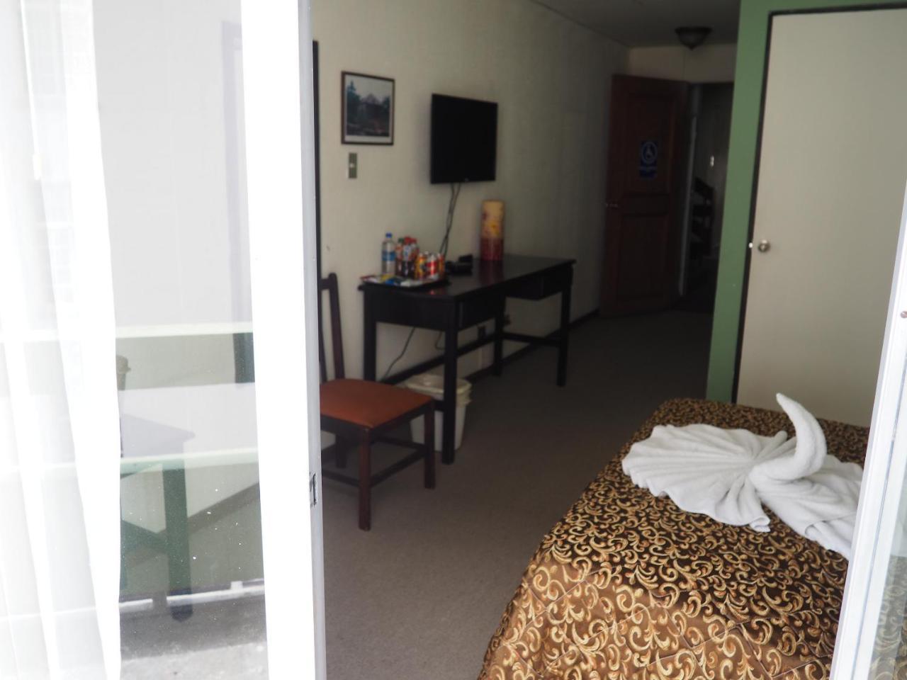 Nuevo Maragato Hotel & Hostel Сан Хосе Екстериор снимка